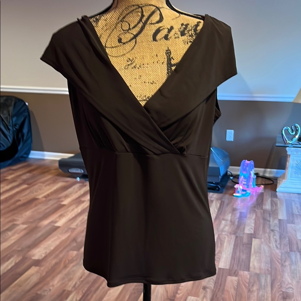 Size L brown deep v neck top - Picture 1 of 4